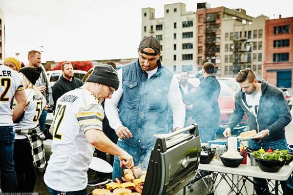 小学体育技能培训简报：趣味与成长并存